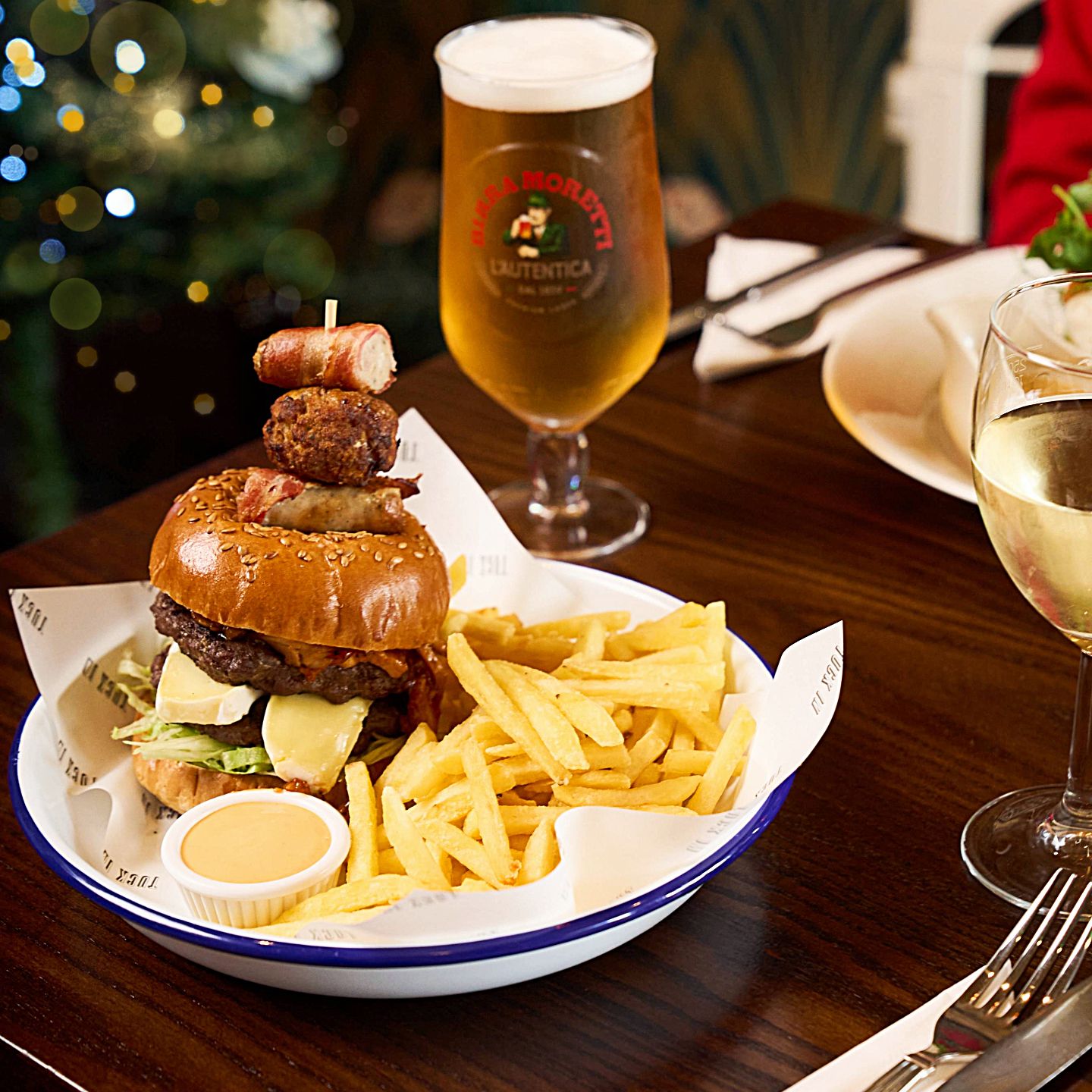 Festive Lunch & Dinner at The Hanbury Arms in Caerleon